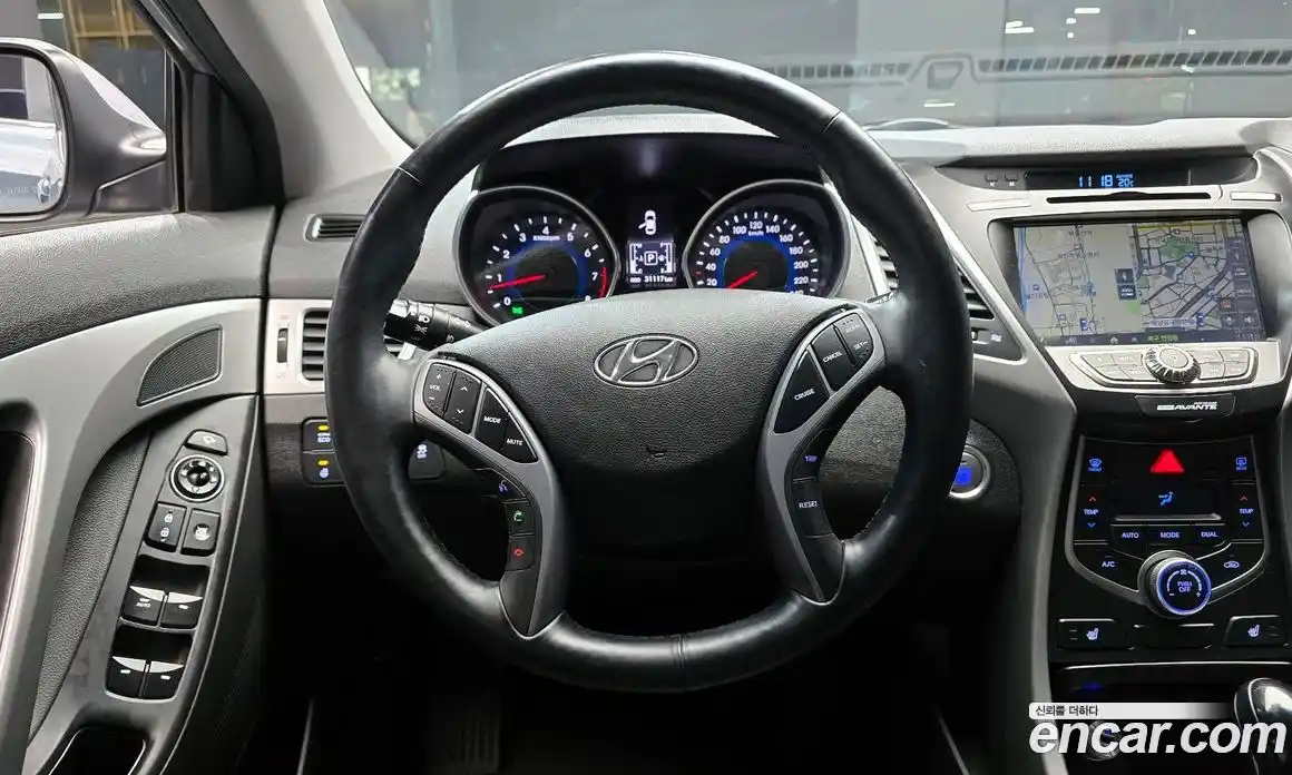Hyundai Avante 2014 1.6 гидро в Москве № 2050170, фото 19