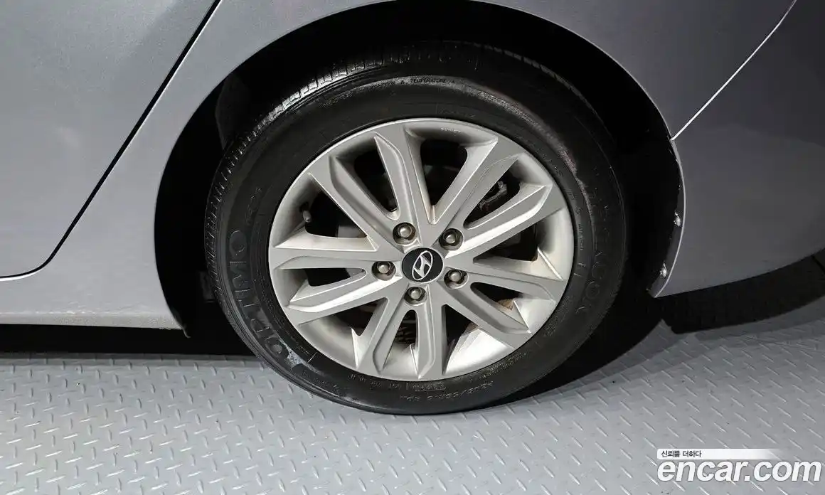 Hyundai Avante 2014 1.6 гидро в Москве № 2050170, фото 7
