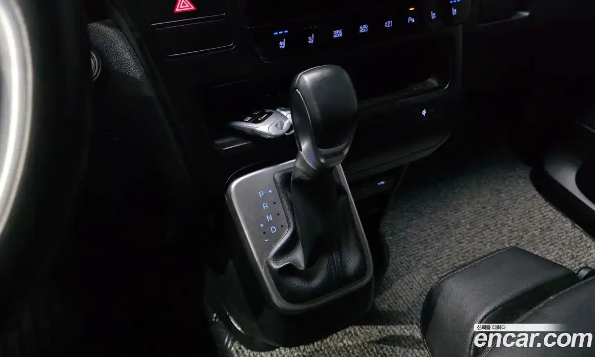 Hyundai Staria 2024 3.5 гидро в Москве № 2050247, фото 12