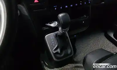 Hyundai Staria 2024 3.5 гидро в Москве № 2050247, миниатюра 12