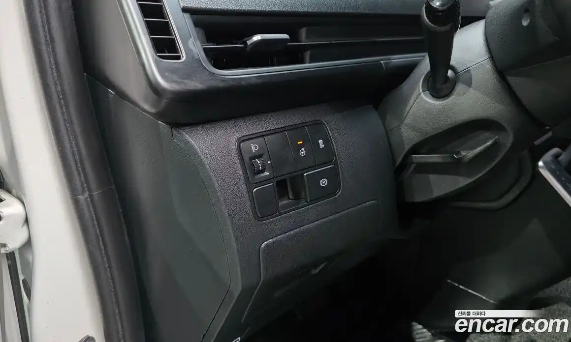 Hyundai Staria 2024 3.5 гидро в Москве № 2050247, фото 24