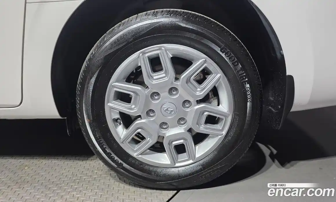 Hyundai Staria 2024 3.5 гидро в Москве № 2050247, фото 7