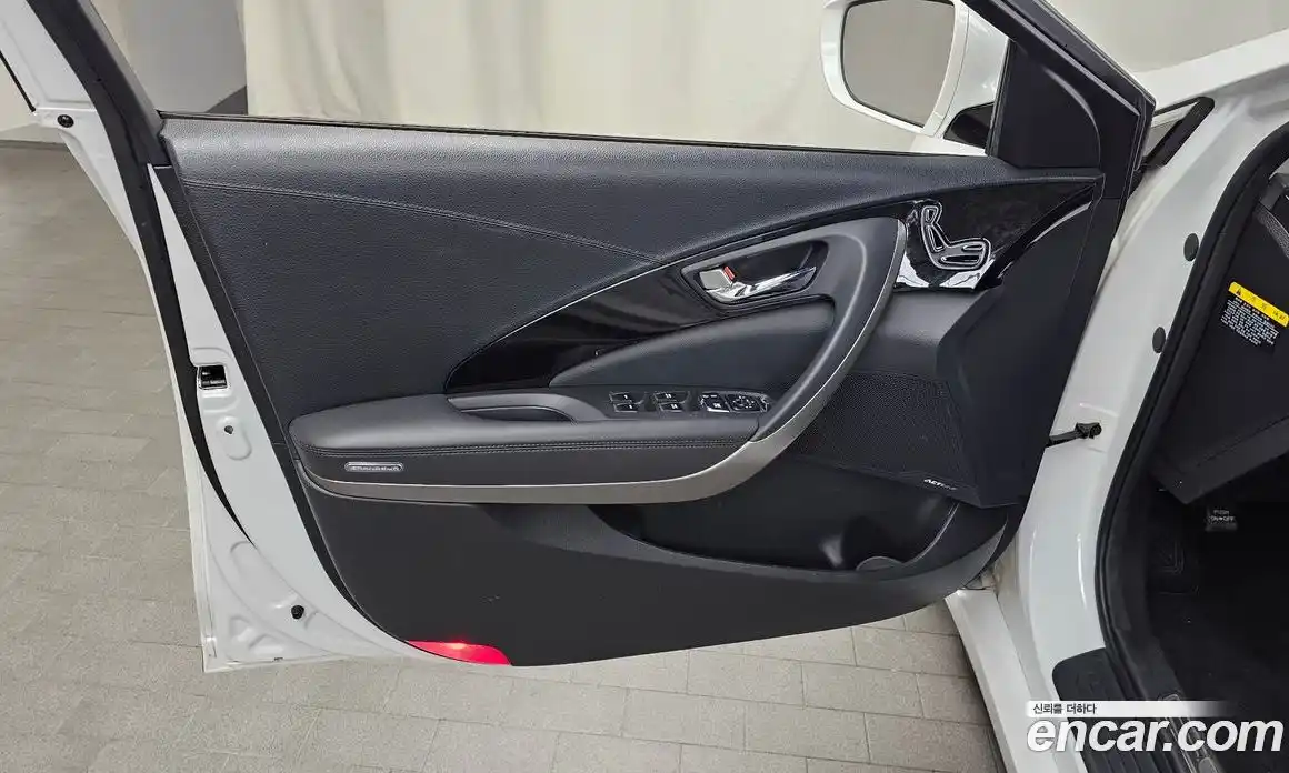 Hyundai Grandeur 2015 3.0 гидро в Москве № 2050254, фото 14