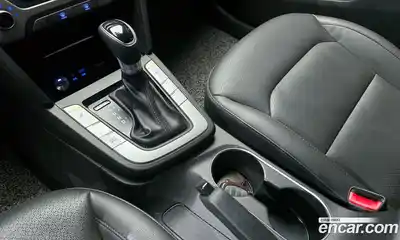 Hyundai Avante 2018 1.6 гидро в Москве № 2050338, миниатюра 12