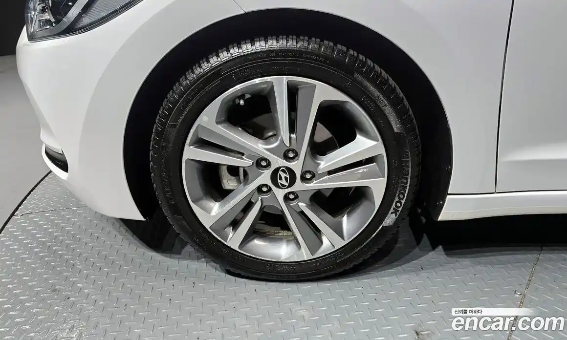 Hyundai Avante 2018 1.6 гидро в Москве № 2050338, фото 5