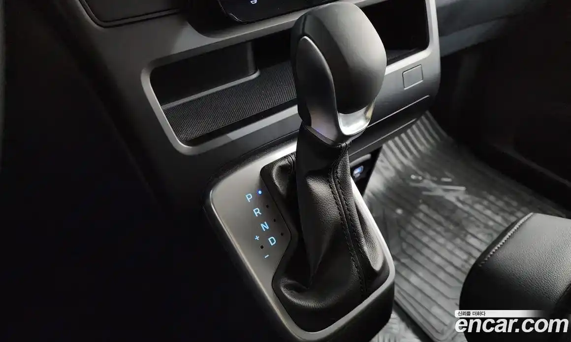 Hyundai Staria 2024 1.6 гидро в Москве № 2050419, фото 11
