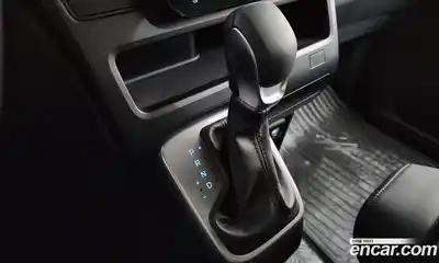 Hyundai Staria 2024 1.6 гидро в Москве № 2050419, миниатюра 11