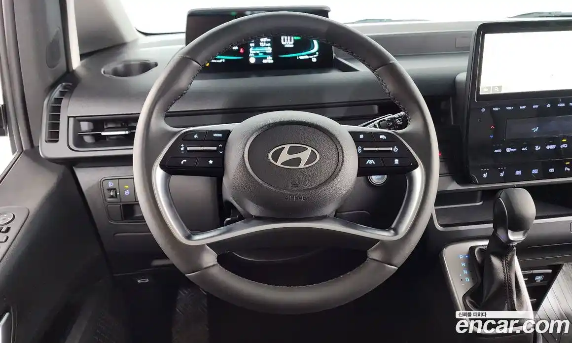 Hyundai Staria 2024 1.6 гидро в Москве № 2050419, фото 18