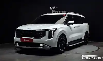 Kia Canival, 2025