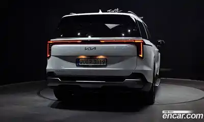 Kia Canival 2025 3.5 гидро в Москве № 2050624, миниатюра 4