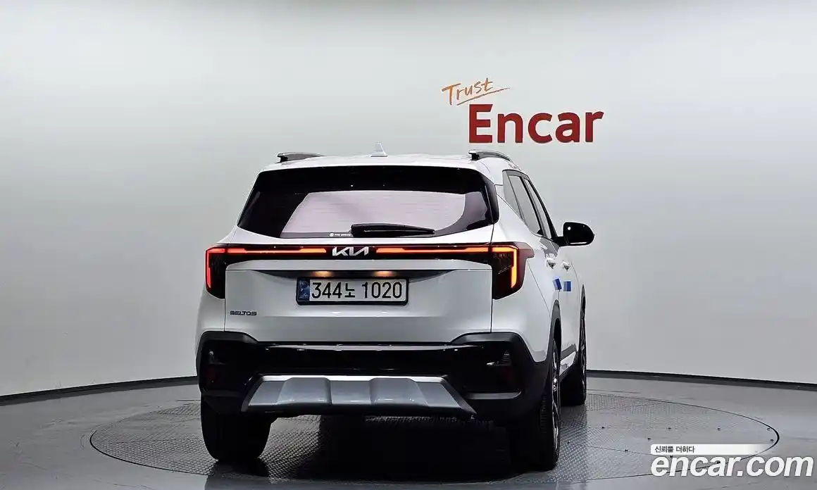 Kia Seltos 2024 1.6 гидро в Москве № 2050911, фото 4