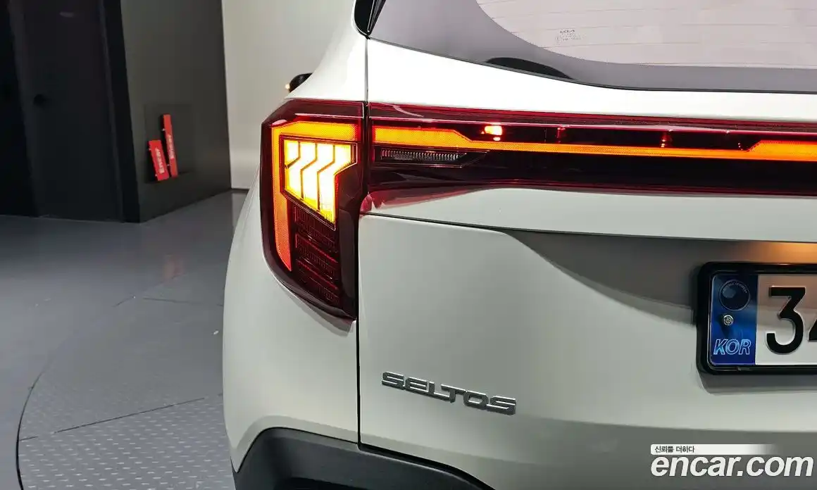 Kia Seltos 2024 1.6 гидро в Москве № 2050911, фото 9