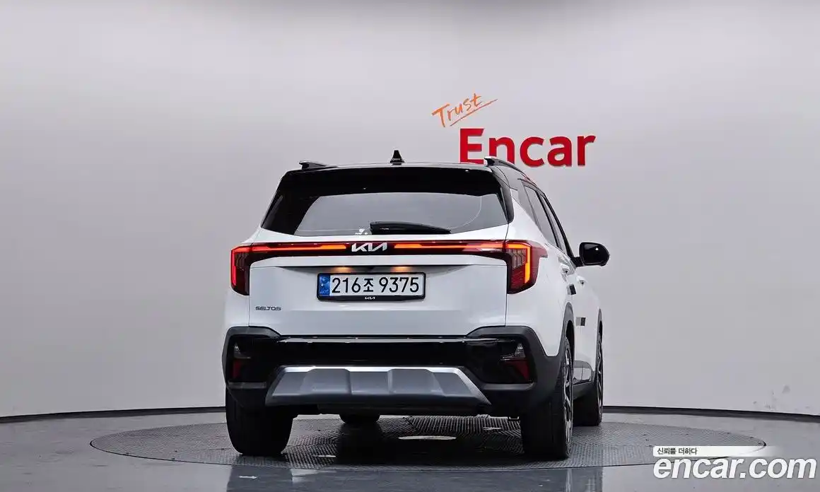 Kia Seltos 2022 1.6 гидро в Москве № 2051025, фото 3