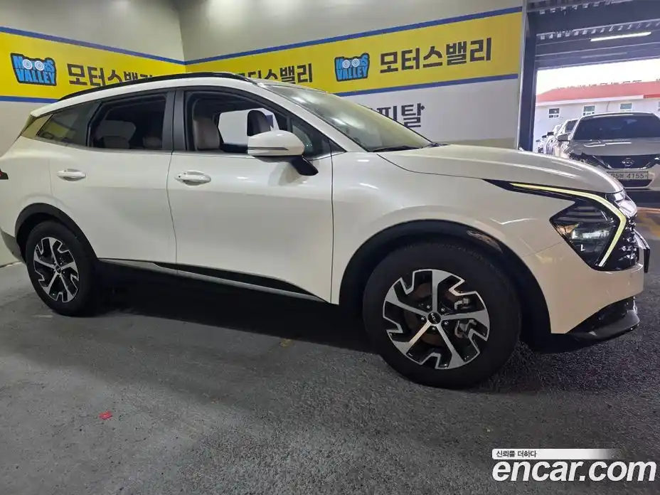 Kia Sportage 2023 1.6 гидро в Москве № 2051087, фото 3