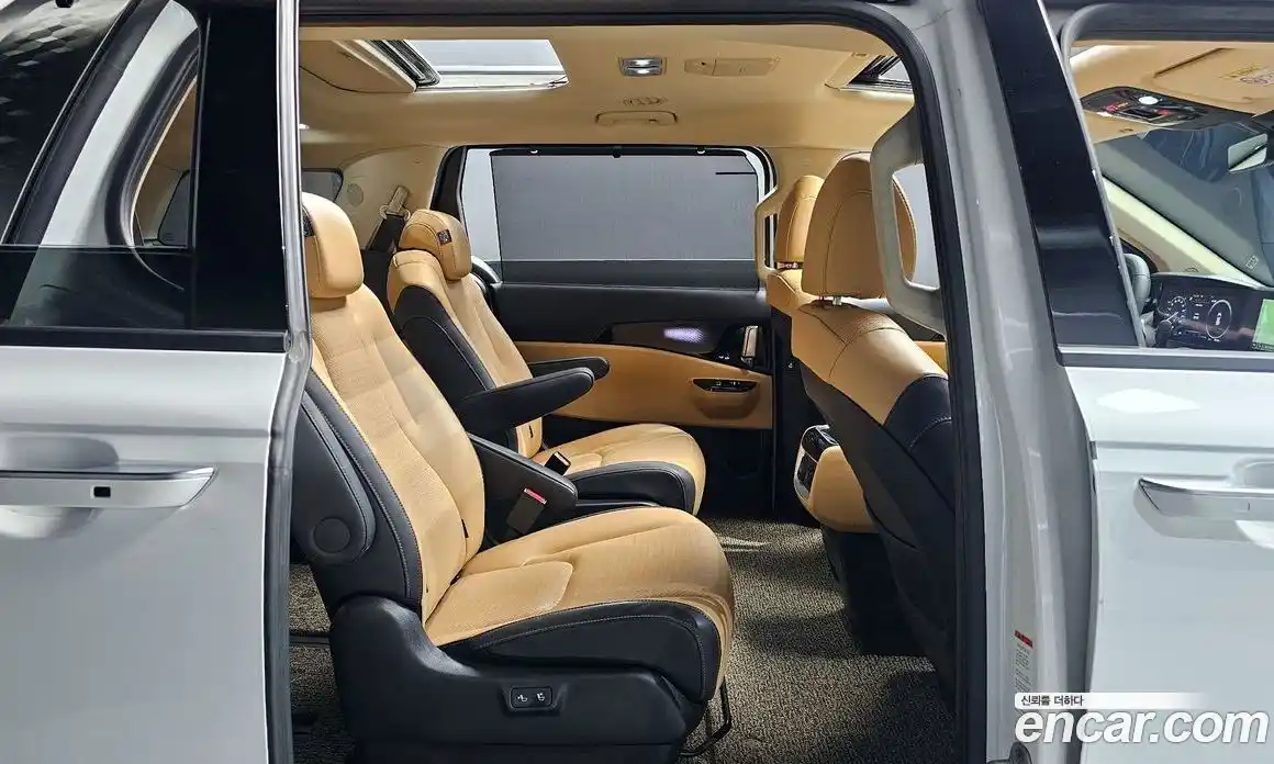 Kia Canival 2023 2.2 гидро в Москве № 2051383, фото 13