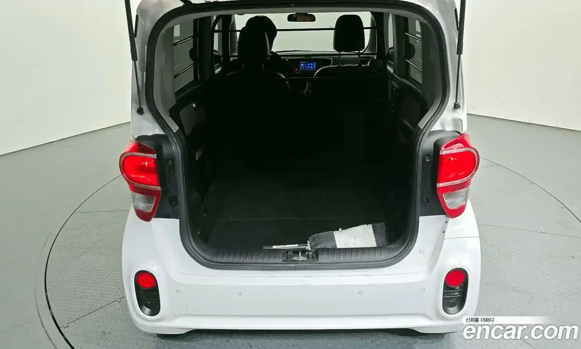 Kia Ray 2022 1.0 гидро в Москве № 2051384, фото 26