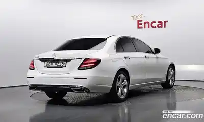 Mercedes-Benz E-Class 2016 2.0 гидро в Москве № 2051712, миниатюра 2
