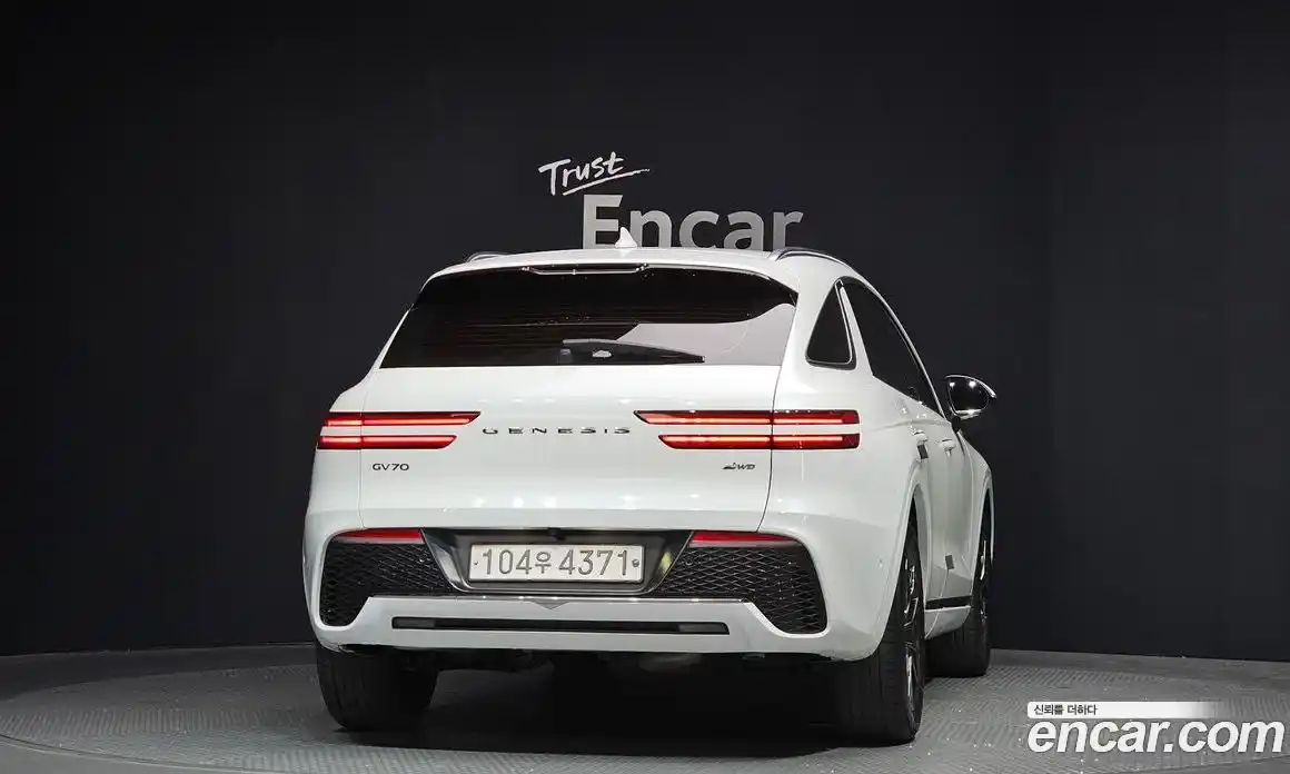 Genesis GV70 2021 2.2 гидро в Москве № 2051750, фото 4