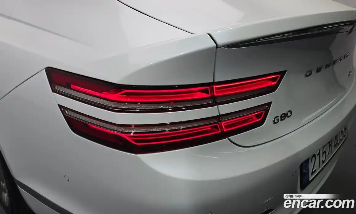 Genesis G80 2023 2.5 гидро в Москве № 2051838, фото 9
