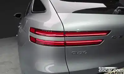 Genesis GV70 2021 2.5 гидро в Москве № 2051847, миниатюра 9