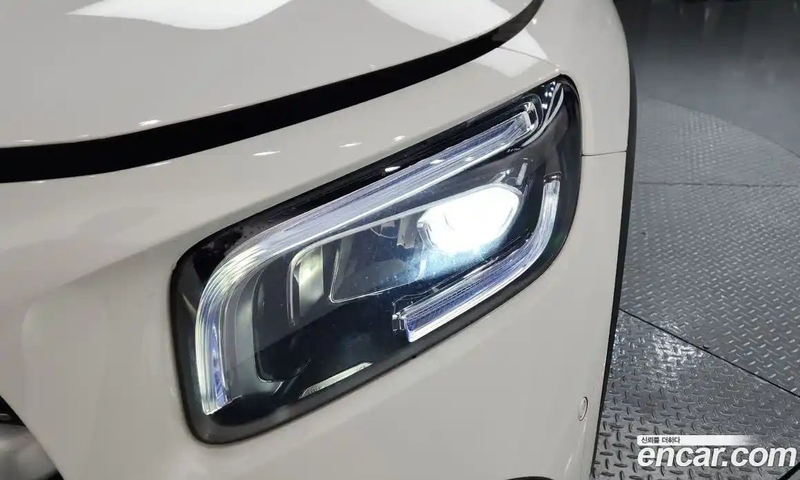 Mercedes-Benz GLB-Class 2023 2.0 гидро в Москве № 2052385, фото 8