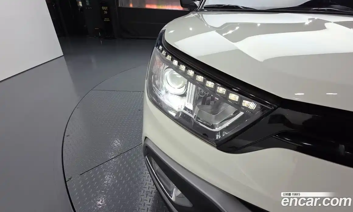 SsangYong TIBOLI 2017 1.6 гидро в Москве № 2052544, фото 8