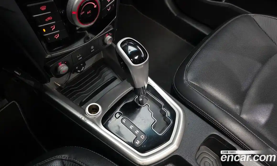 SsangYong TIBOLI 2015 1.6 гидро в Москве № 2052611, фото 9