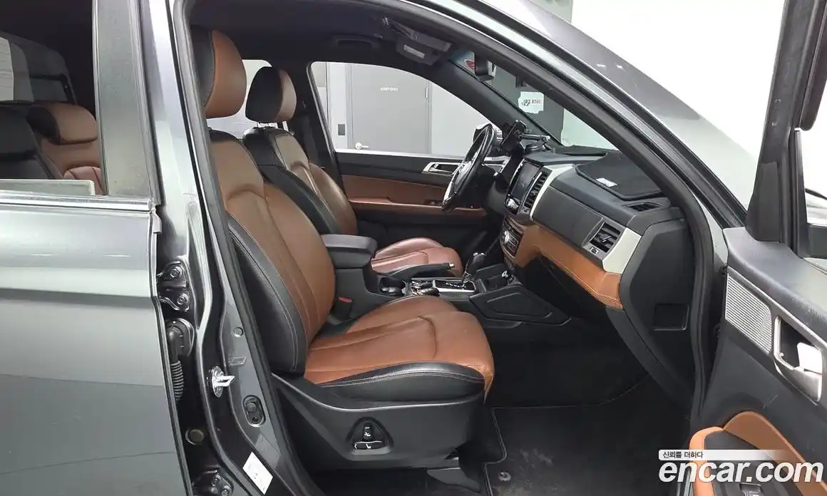 SsangYong Rexton 2018 2.2 гидро в Москве № 2052636, фото 16