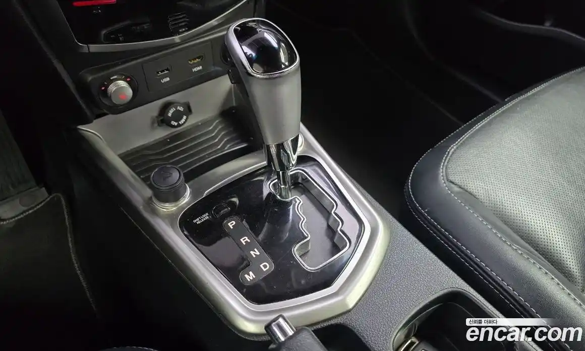 SsangYong TIBOLI 2015 1.6 гидро в Москве № 2052713, фото 9