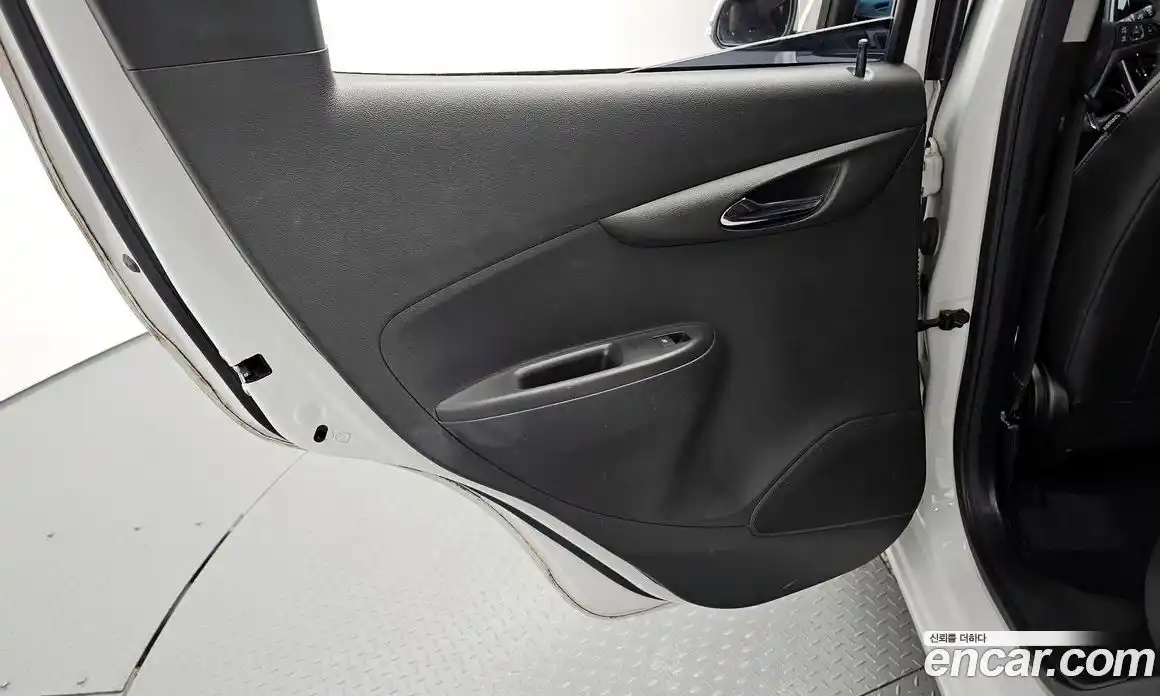 Chevrolet Spark 2019 1.0 гидро в Москве № 2053078, фото 15
