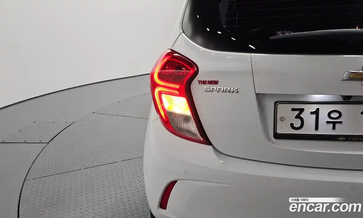 Chevrolet Spark 2019 1.0 гидро в Москве № 2053078, фото 9