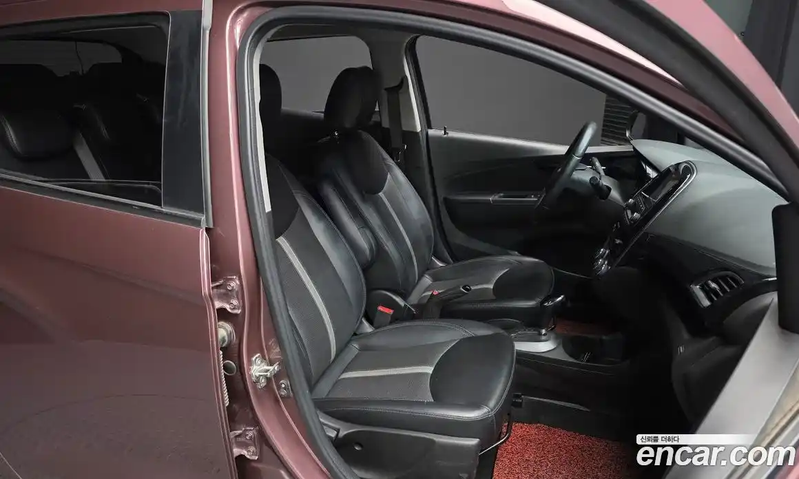 Chevrolet Spark 2018 1.0 гидро в Москве № 2053366, фото 18