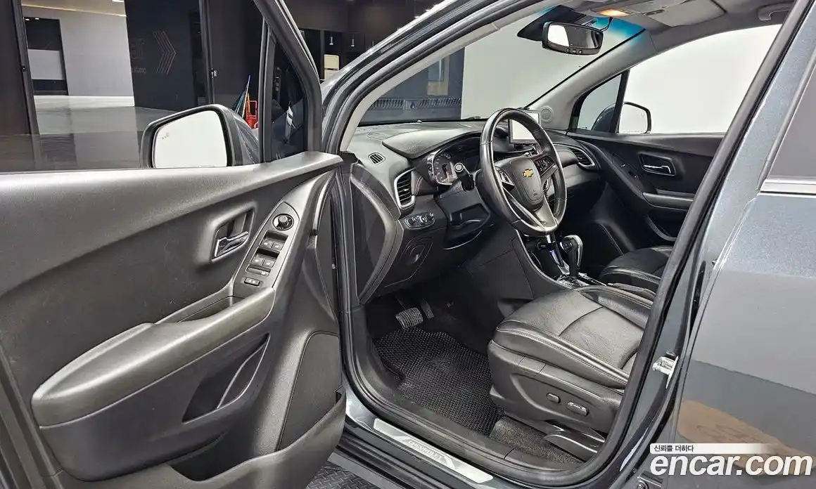 Chevrolet Trax 2017 1.6 гидро в Москве № 2053400, фото 13