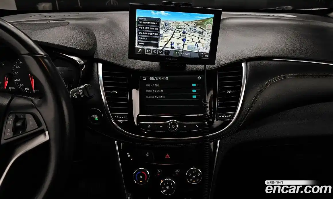 Chevrolet Trax 2017 1.6 гидро в Москве № 2053400, фото 21