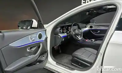 Mercedes-Benz E-Class 2019 2.0 гидро в Москве № 2053417, миниатюра 12