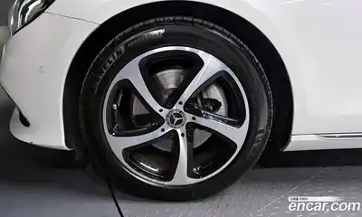Mercedes-Benz E-Class 2019 2.0 гидро в Москве № 2053417, миниатюра 4