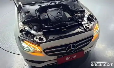 Mercedes-Benz E-Class 2019 2.0 гидро в Москве № 2053417, миниатюра 5