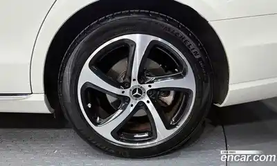 Mercedes-Benz E-Class 2019 2.0 гидро в Москве № 2053417, миниатюра 6