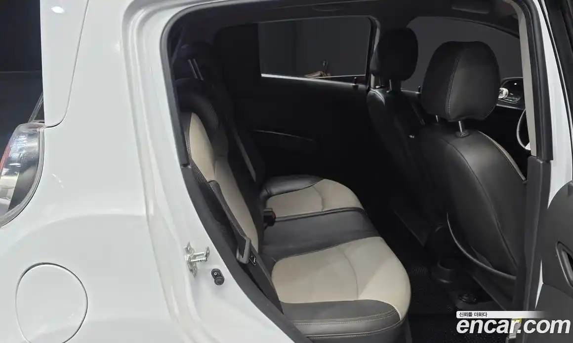 Chevrolet Spark 2012 1.0 гидро в Москве № 2053530, фото 11