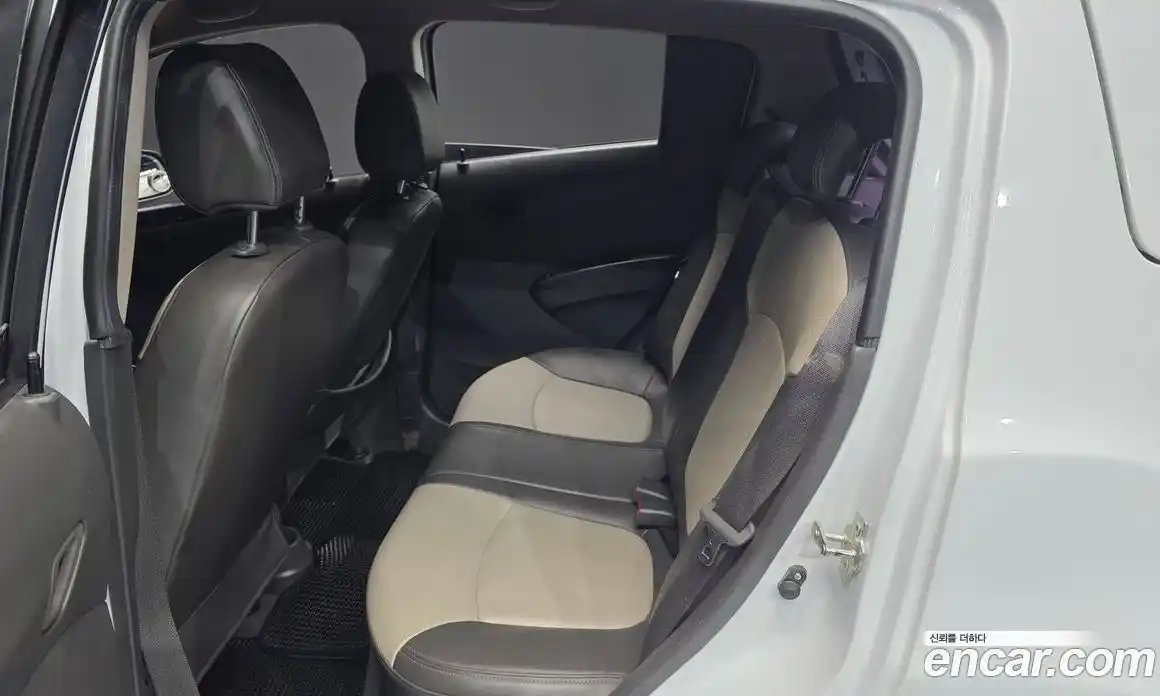 Chevrolet Spark 2012 1.0 гидро в Москве № 2053530, фото 12