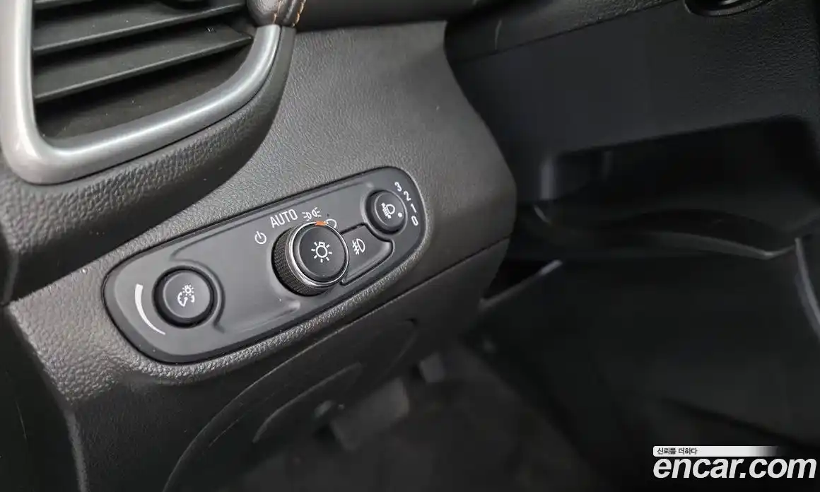 Chevrolet Trax 2017 1.4 гидро в Москве № 2053547, фото 28