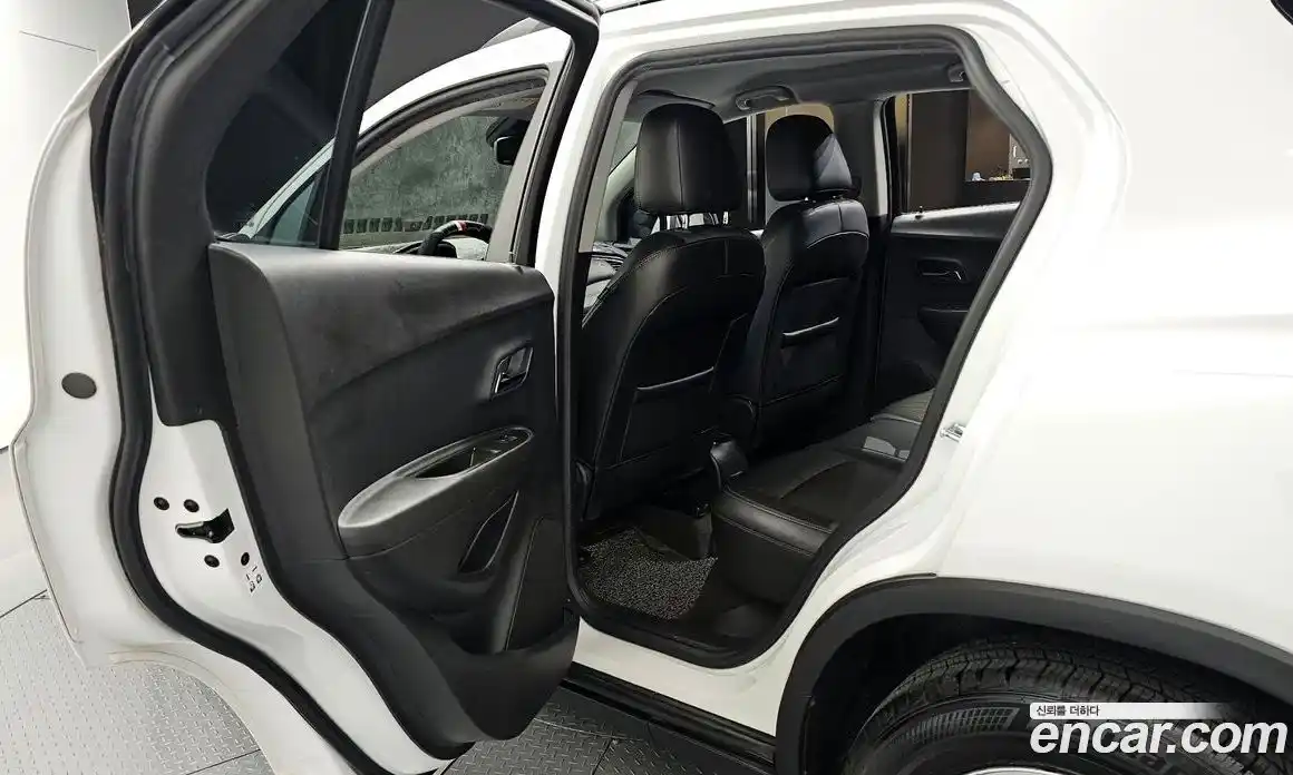 Chevrolet Trax 2016 1.6 гидро в Москве № 2053653, фото 18