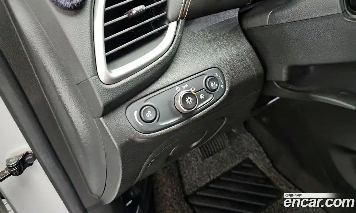 Chevrolet Trax 2016 1.6 гидро в Москве № 2053653, фото 25