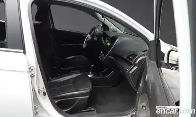 Chevrolet Spark 2015 1.0 гидро в Москве № 2053684, миниатюра 11