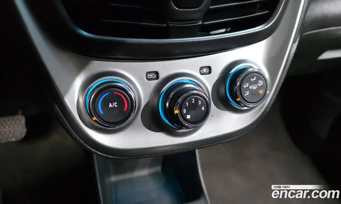 Chevrolet Spark 2015 1.0 гидро в Москве № 2053684, фото 18