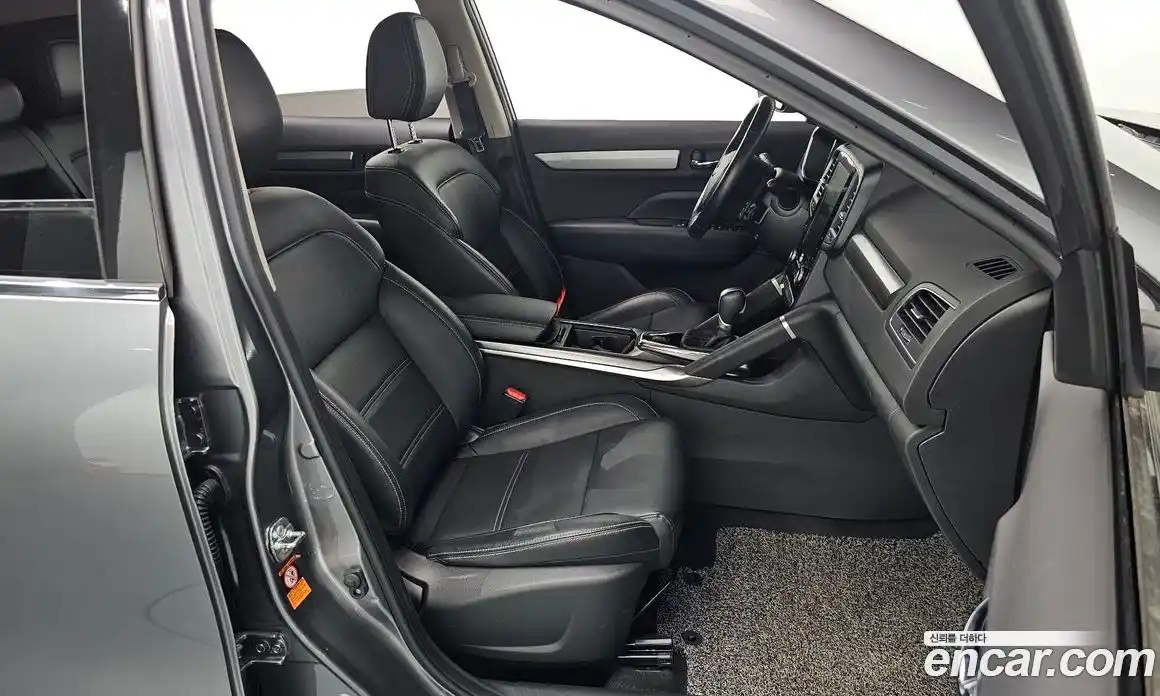 Renault QM6 2018 2.0 гидро в Москве № 2053950, фото 12