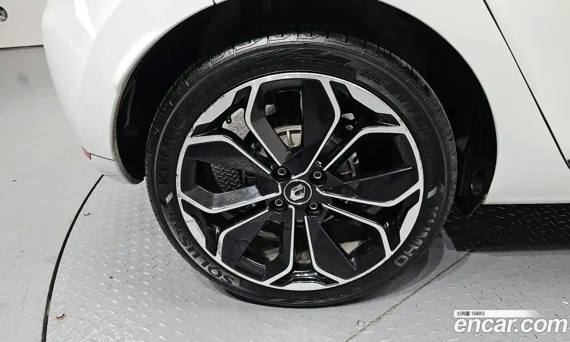 Renault Cilo 2019 1.5 гидро в Москве № 2054033, фото 5