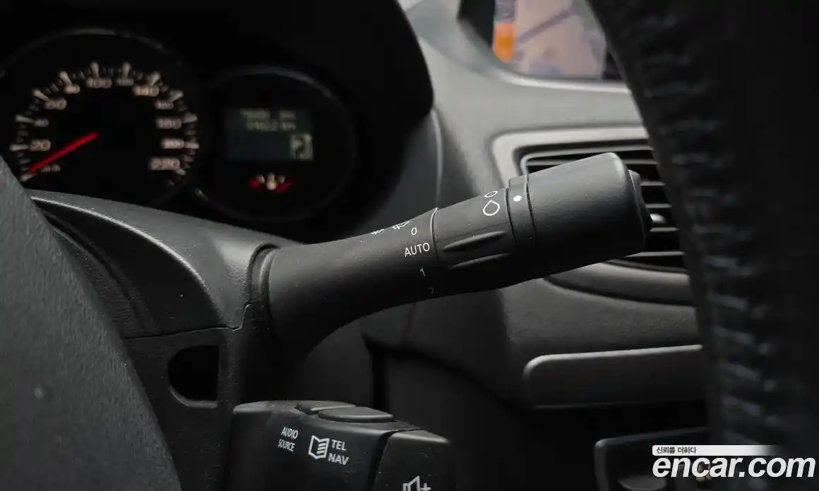 Renault SM3 2010 1.6 гидро в Москве № 2054048, фото 18