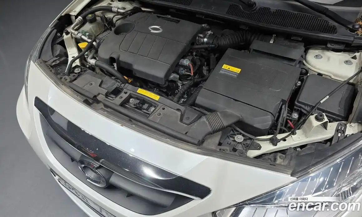 Renault SM3 2010 1.6 гидро в Москве № 2054048, фото 6