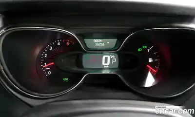 Renault QM3 2017 1.5 гидро в Москве № 2054120, миниатюра 11